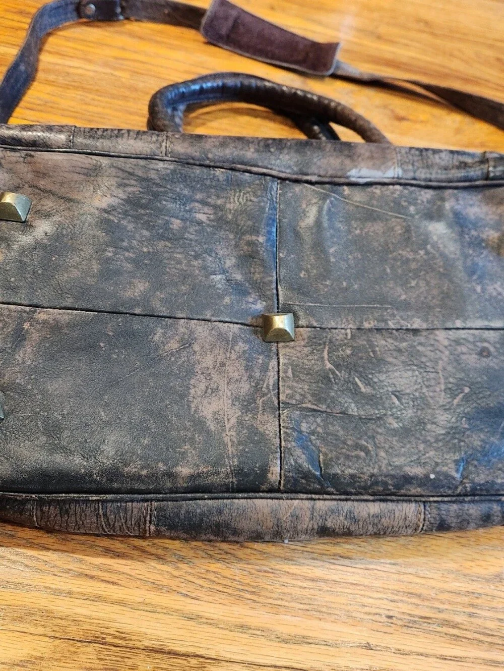 Hobo International Overnight Doctor's Bag/Frame Satchel In Distressed Leather